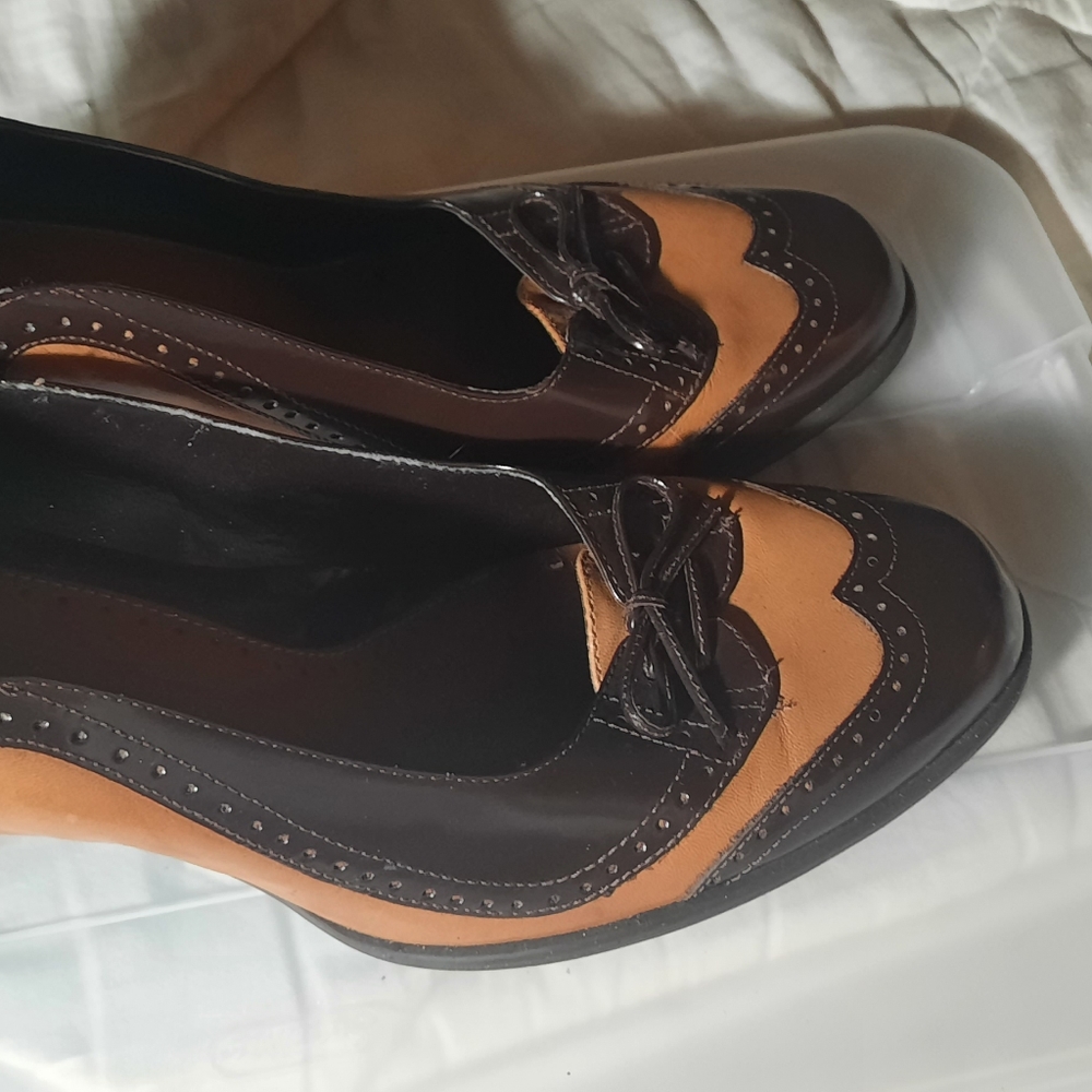 Shoes - Picture 2 of 6